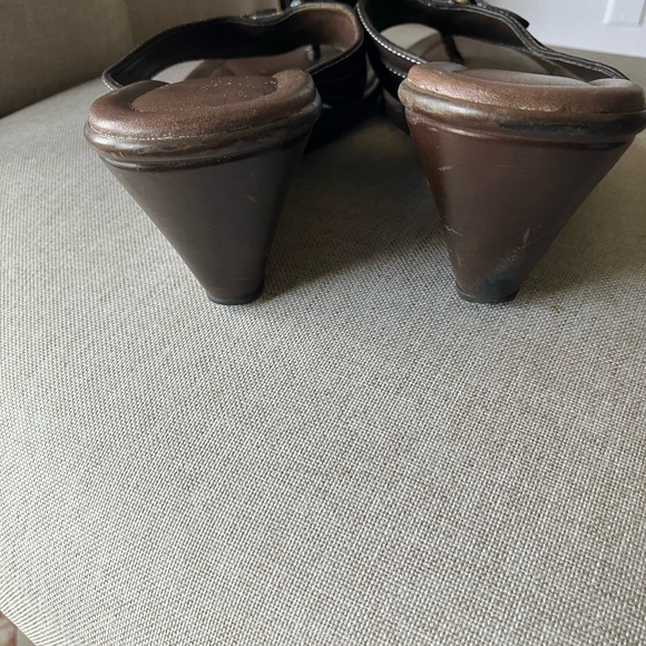 Predictions Brown Wedge - Size 7.5 - Picture 4 of 7